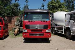 中國(guó)重汽 HOWO重卡 375馬力 4X2 牽引車(全能一版 HW79)(變速箱HW20716A)(ZZ4187S3517C)