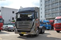 四川現代 Xcient創虎 410馬力 6X4 牽引車(CHM4250KPQ49M)