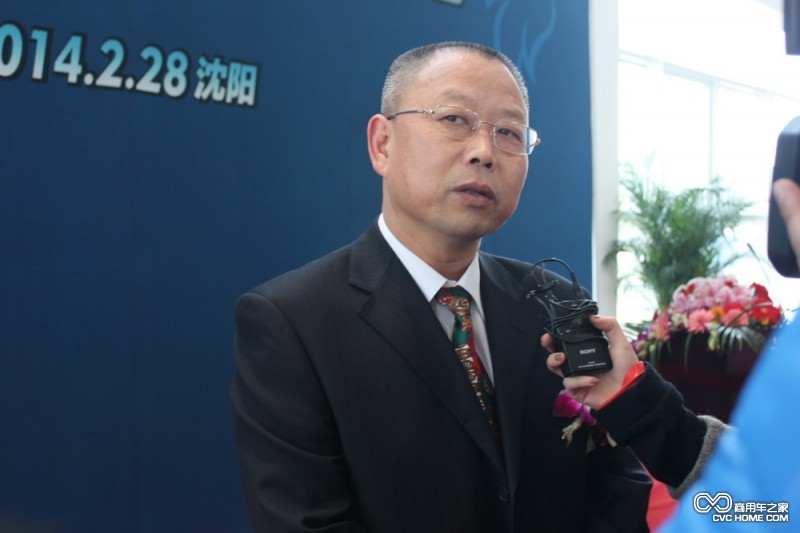 本網記者采訪領導專訪:中國重汽集團副總經理、中國重汽(香港)有限公司營銷總監于有德先生