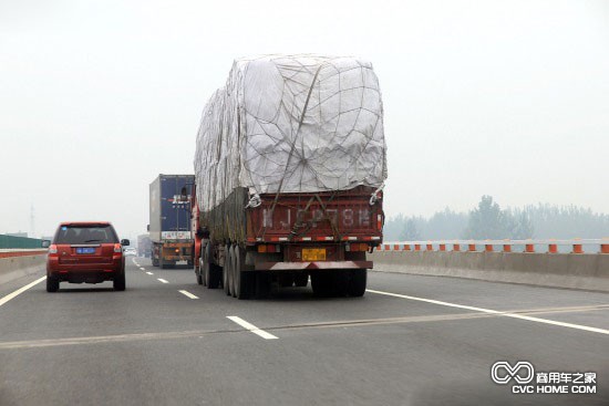 唐山:專項治理貨車“雙超” 已查處超限超載車532輛
