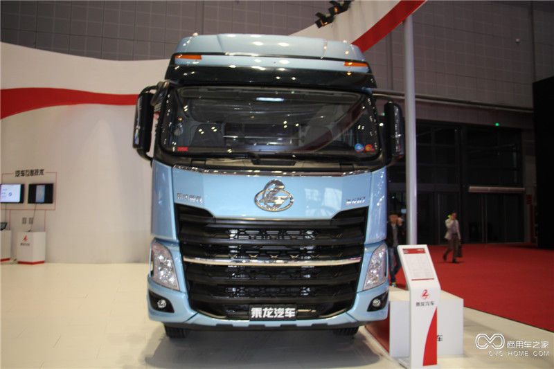 2015上海車展 東風(fēng)柳汽H7 8*4載貨車底盤