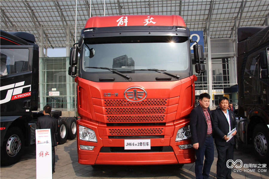 2016解放商務(wù)年會展車 JH6 6*2牽引車