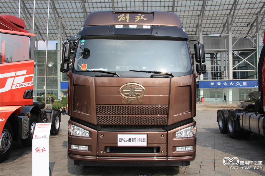2016解放商務年會展車 J6P 6*4領航版牽引車