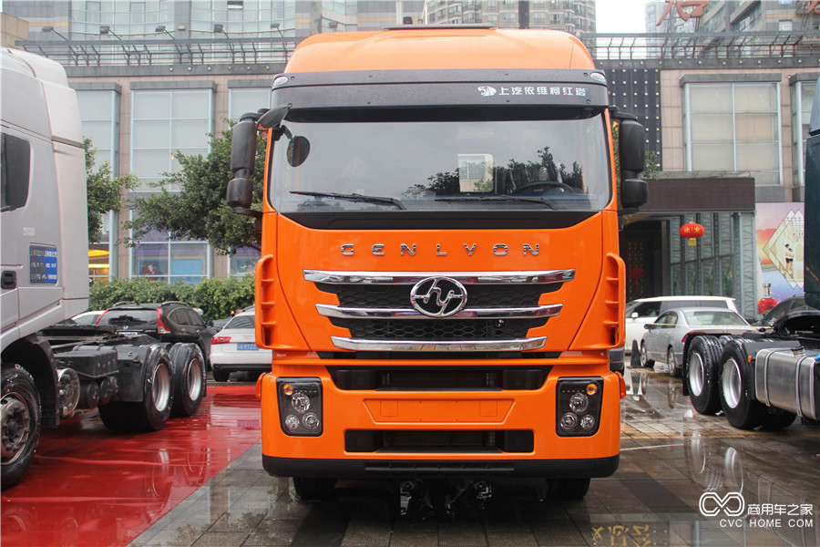 2016上汽依維柯紅巖年會展車 全新杰獅6*4 480 牽引車