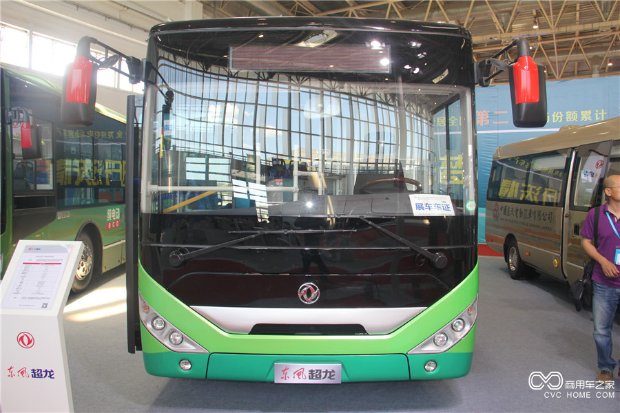 2016北京道路運(yùn)輸展 東風(fēng)超龍8米純電動(dòng)城市客車