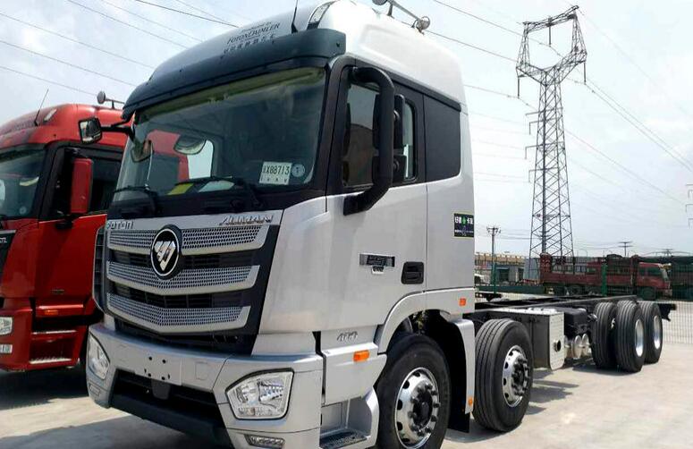 福田 歐曼EST 400馬力 8X4載貨車底盤